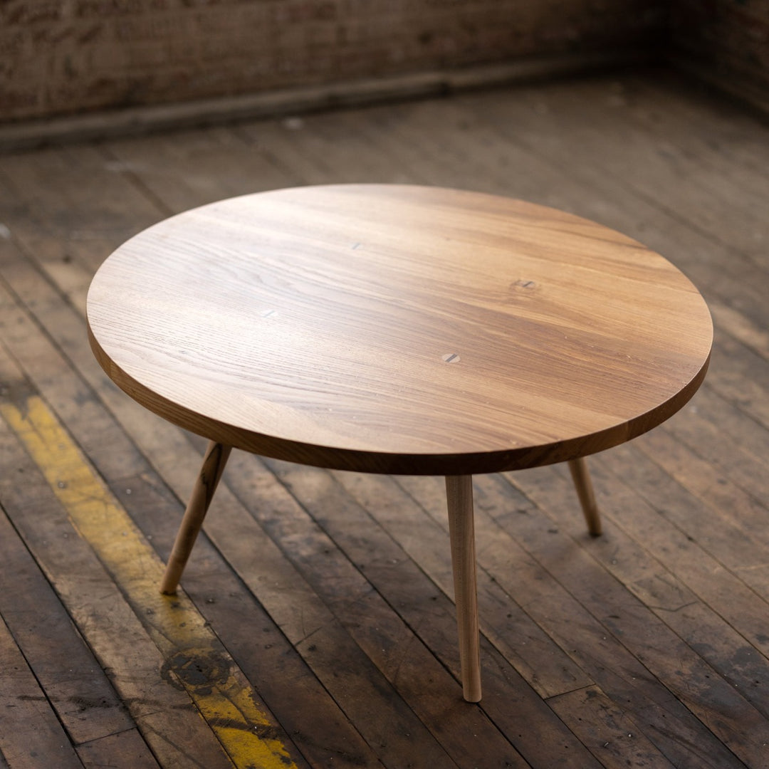 Round Mid Century Modern Wood Coffee Table with Turned Legs