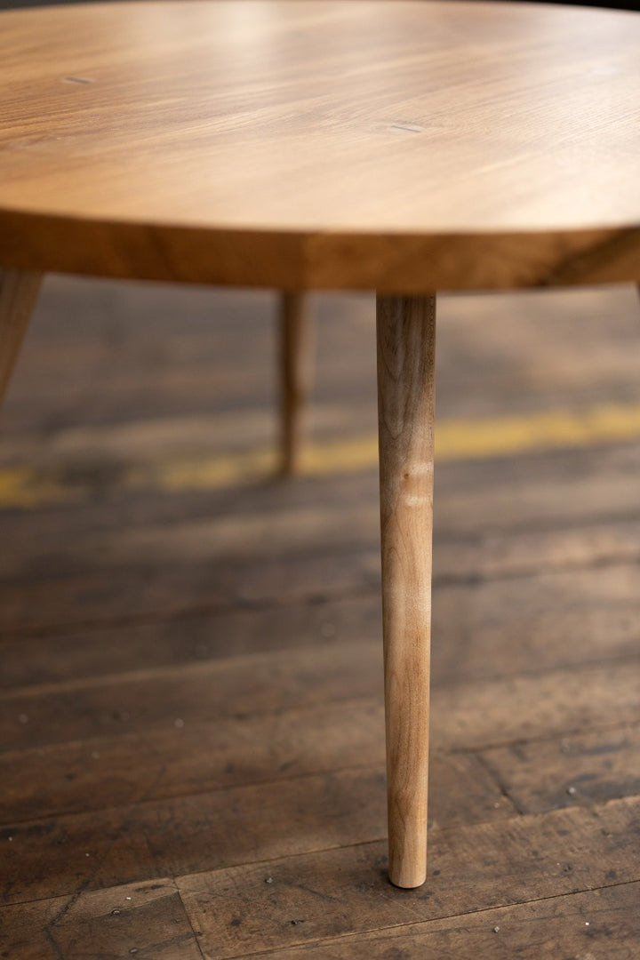 Round Mid Century Modern Wood Coffee Table with Turned Legs Close up
