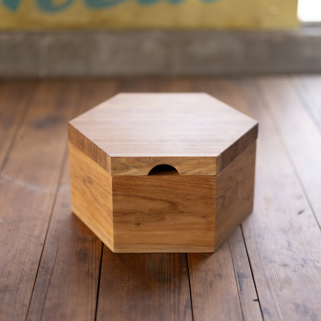 Hexagon Bread Box with Removable Lid in Urban Wood White Oak