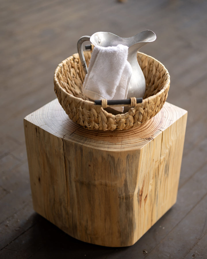 Hyo Table Natural | Pine Wood Cube Side Table with vase and towel