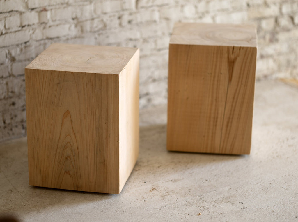 Hyo Table Coastal Vibe | Cypress Wood Cube Side Table Grain