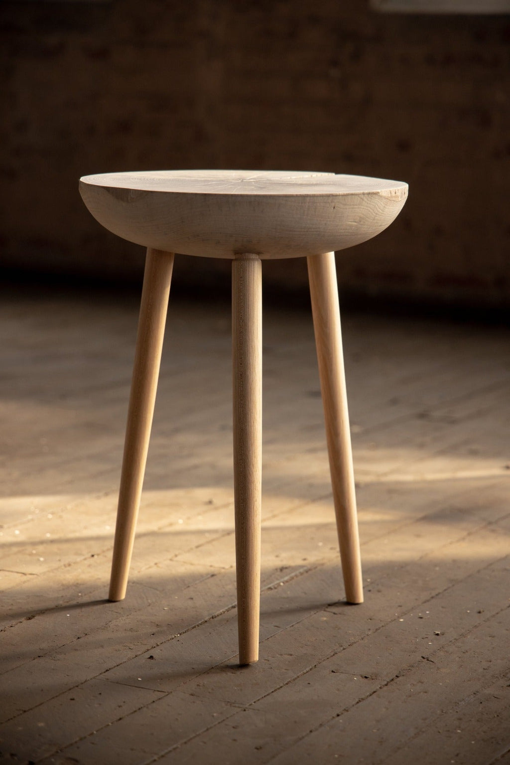 Live Edge Round Side Table | Fossil Table - Alabama Sawyer